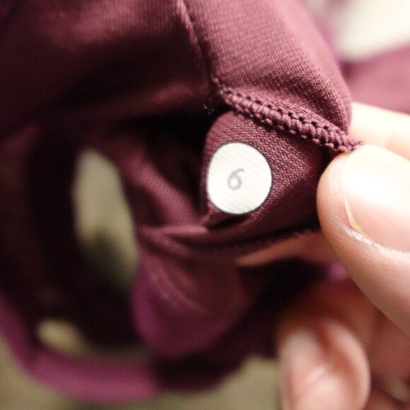 Lululemon Make A Move Bra women's 6 A/B cup red grape - Picture 4 of 4